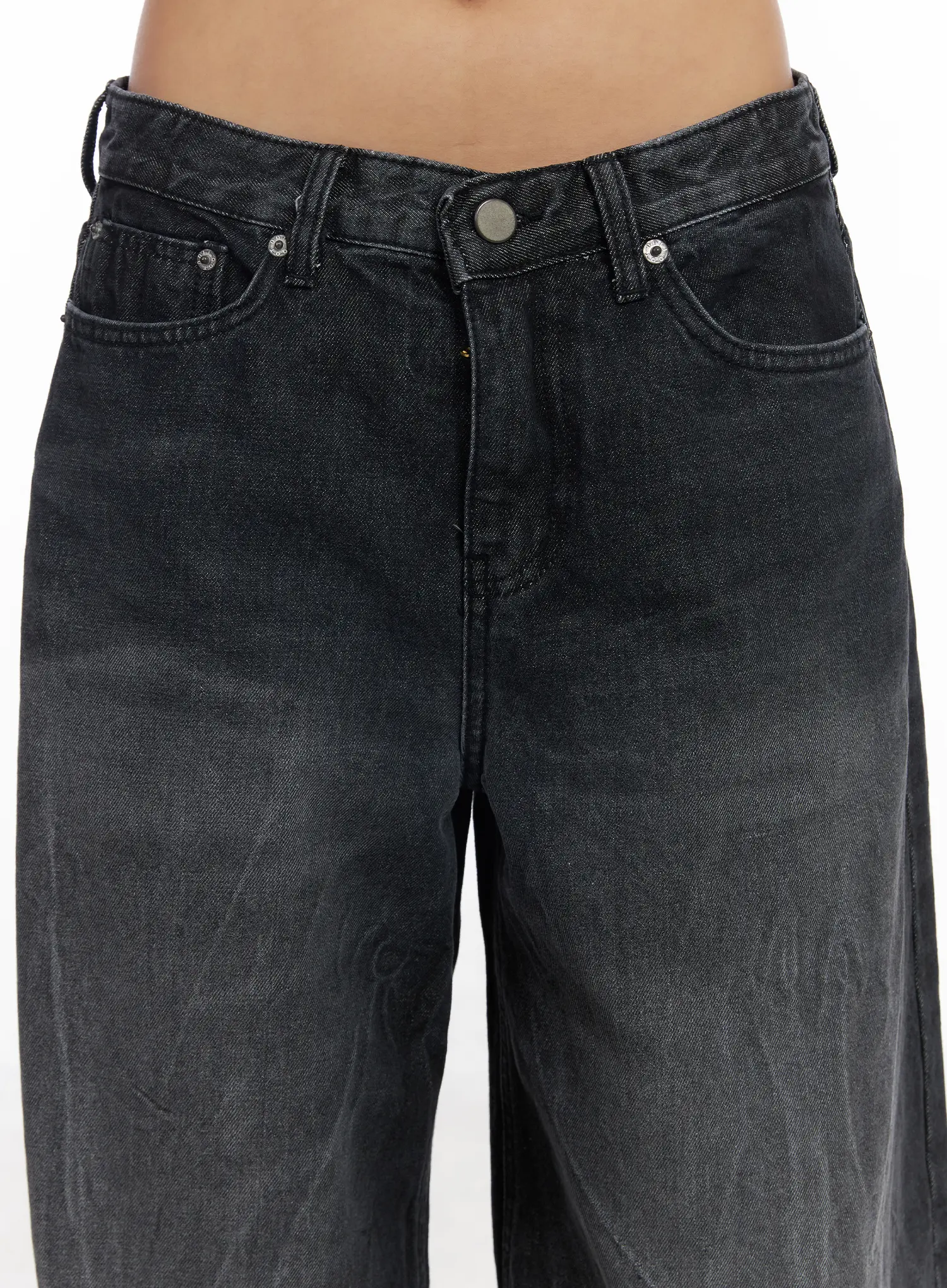 Zoraya Washed Low-Rise Baggy Jeans CM520 - Image 3